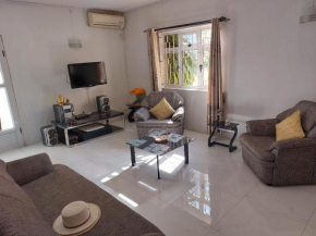 Cosy Two-Bedroom - Prime Apartments
